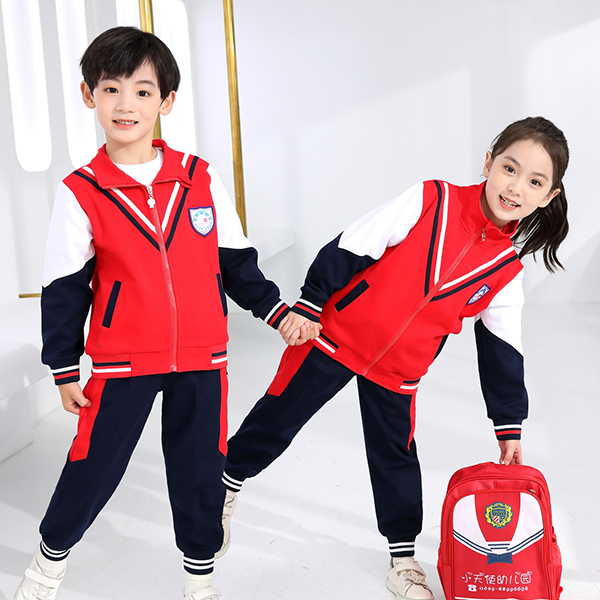 中學(xué)生校服工廠(chǎng)_初中生校服廠(chǎng)家_中學(xué)校服定做