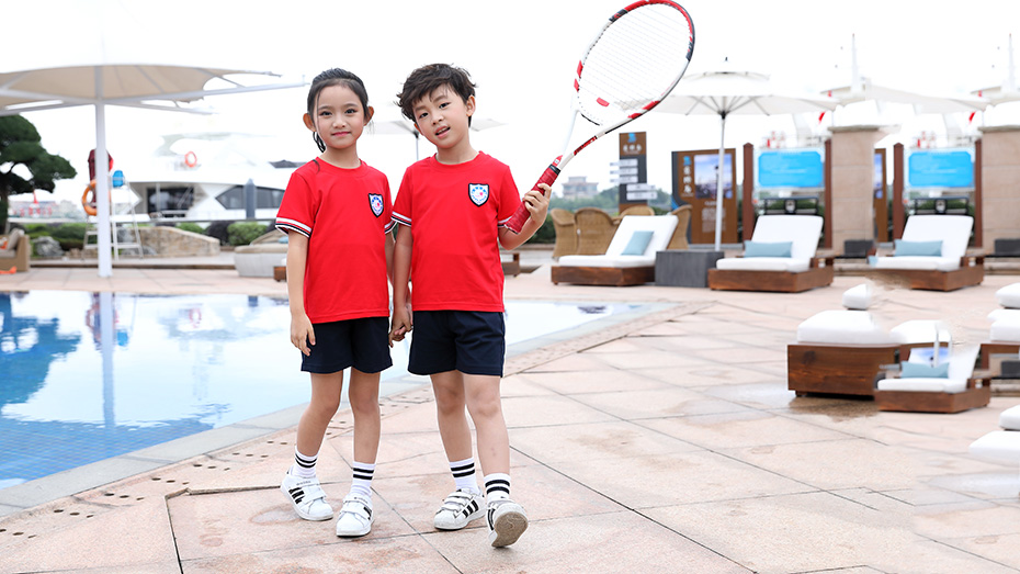 夏季運動(dòng)款園服圖